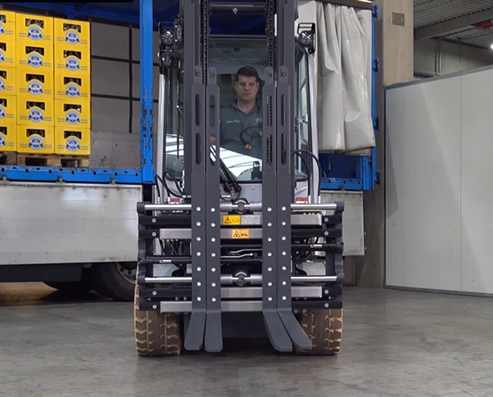 ダブルパレットハンドラー