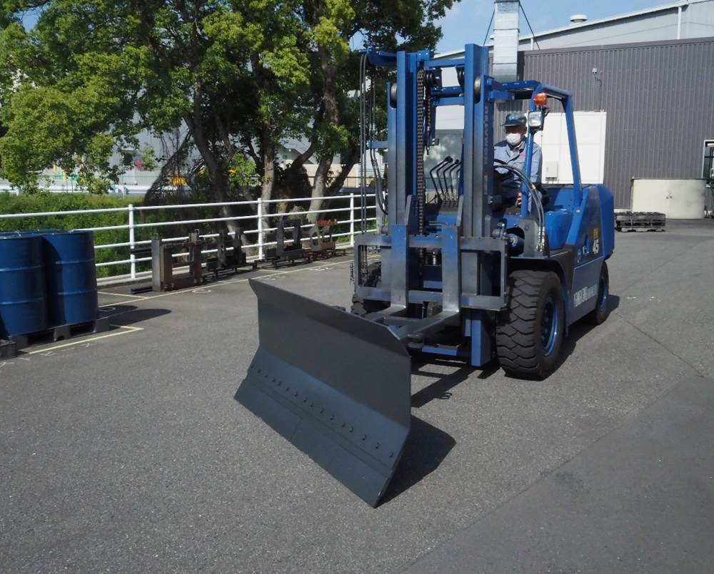 スノウプラウブレード